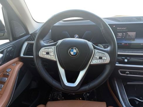 Used 2023 BMW X7 xDrive40i w/ Premium Package AWD/4WD image 13
