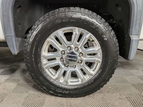 Used 2021 GMC Sierra 3500 Denali w/ Denali Ultimate Package image 12