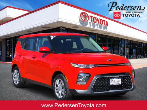 Used 2021 Kia Soul LX image 1