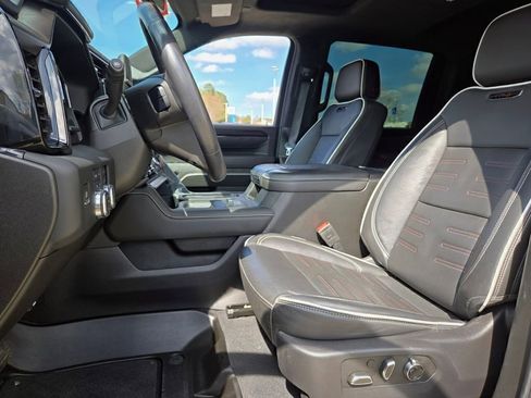 Used 2024 GMC Sierra 2500 AT4X AWD/4WD image 9