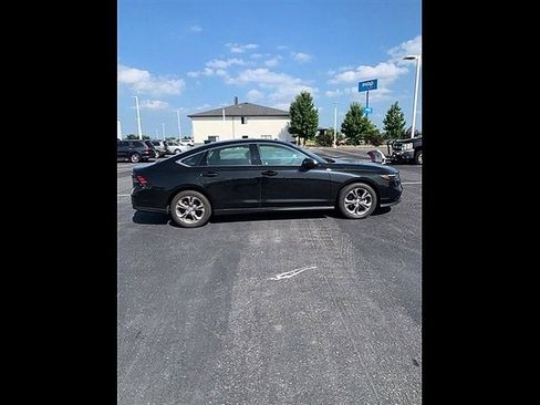 Certified 2024 Honda Accord EX image 14