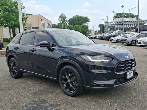 Used 2025 Honda HR-V Sport image 3