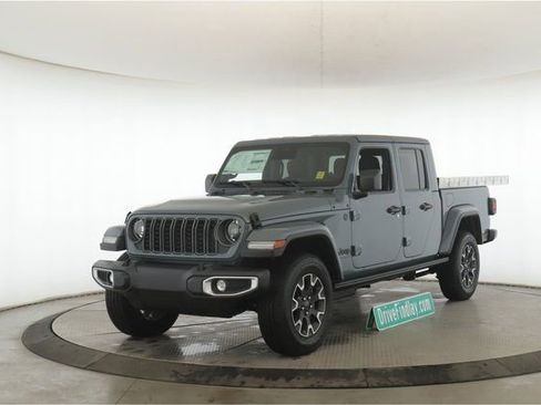 New 2026 Jeep Gladiator Sport image 10