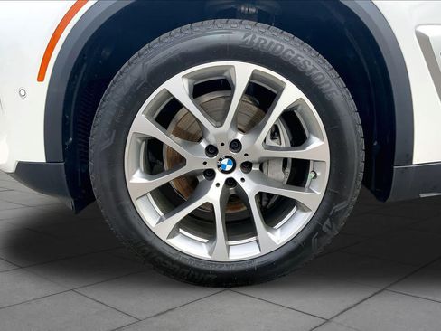 Used 2024 BMW X5 sDrive40i w/ Premium Package RWD image 10