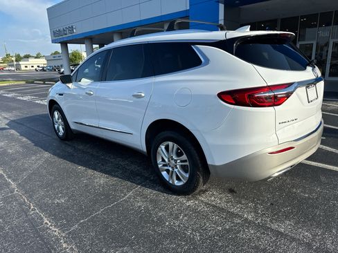 Used 2021 Buick Enclave Essence FWD image 4