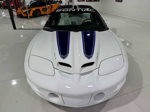 Used 1999 Pontiac Firebird Formula image 2