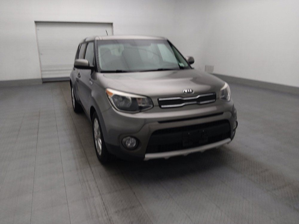 Used 2018 Kia Soul + FWD image 14