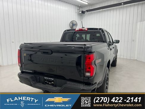 Used 2026 Chevrolet Colorado Z71 w/ Technology Package AWD/4WD image 3