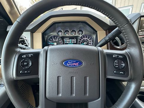 Used 2014 Ford F350 Lariat w/ Lariat Interior Package image 21