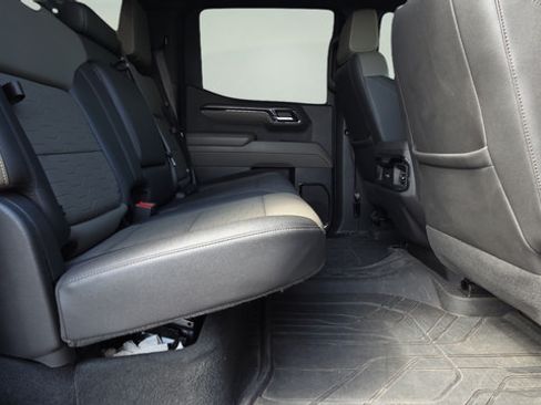 Used 2023 Chevrolet Silverado 1500 ZR2 w/ Technology Package AWD/4WD image 19