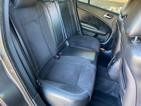 Used 2015 Dodge Charger R/T RWD image 40