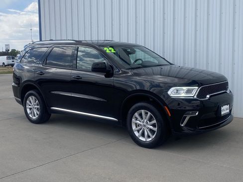 Used 2022 Dodge Durango SXT AWD/4WD image 2