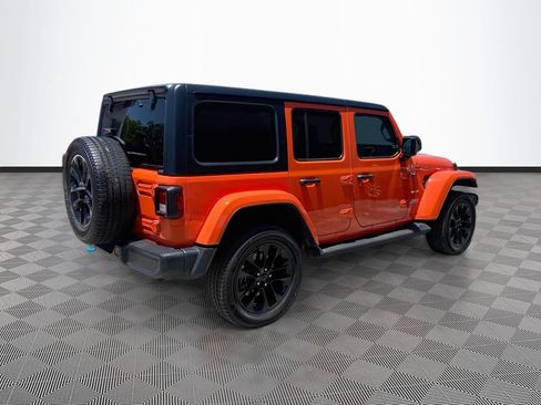 Used 2023 Jeep Wrangler Unlimited Sahara w/ Cold Weather Group AWD/4WD image 6