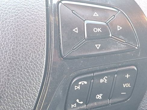 Used 2017 Ford Explorer XLT w/ Equipment Group 202A image 28