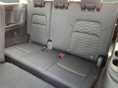 Certified 2025 Nissan Pathfinder SV AWD/4WD image 15