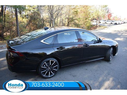 New 2025 Honda Accord Hybrid Touring image 11