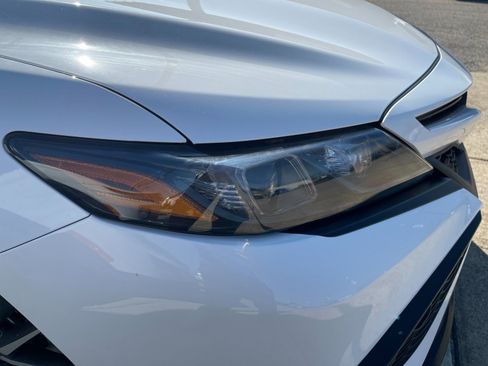 Used 2024 Toyota Camry SE w/ Cold Weather Package image 8