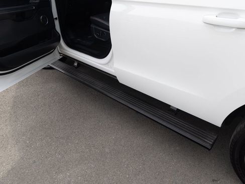 Used 2024 Ford Expedition Max Limited image 10