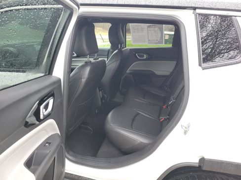 Used 2025 Jeep Compass Limited AWD/4WD image 40
