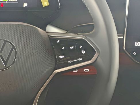 New 2025 Volkswagen ID. Buzz Pro S image 27