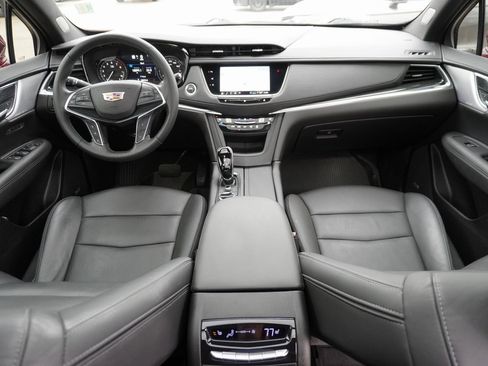 Used 2021 Cadillac XT5 Premium Luxury image 19