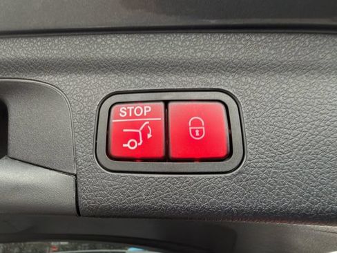 Used 2024 Mercedes-Benz GLE 450e 4MATIC image 27