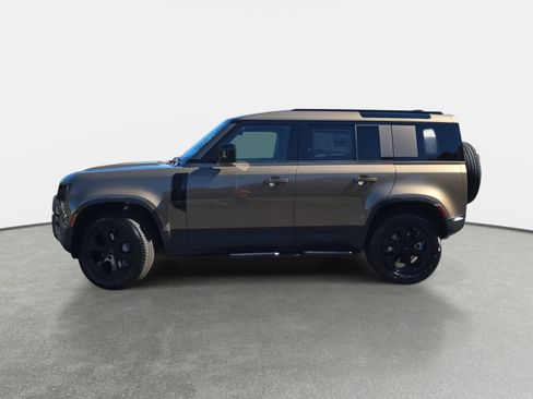 New 2026 Land Rover Defender 110 S image 8
