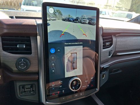 Certified 2024 Ford Expedition Limited image 21