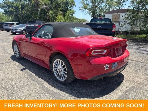 Used 2017 FIAT 124 Spider Classica RWD image 4