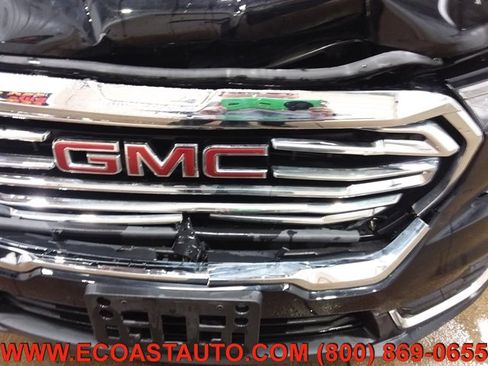 Used 2023 GMC Terrain SLT image 18