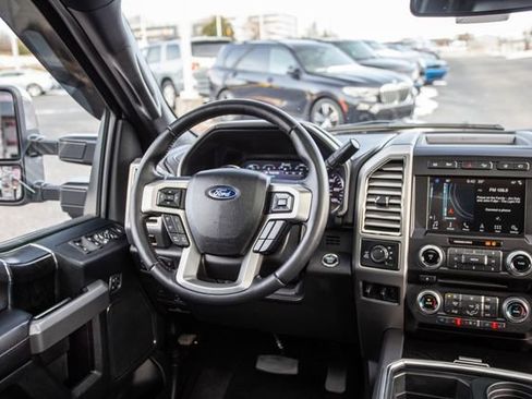 Used 2018 Ford F250 Platinum w/ Platinum Ultimate Package image 4