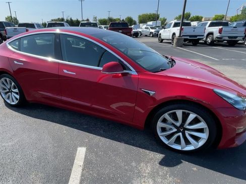 Used 2018 Tesla Model 3 Long Range image 3