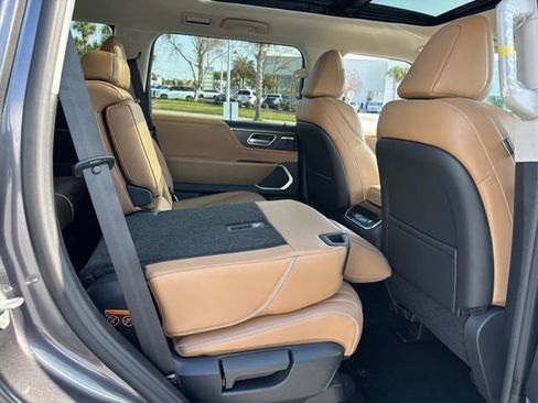 New 2026 INFINITI QX80 Luxe w/ Cargo Package image 21