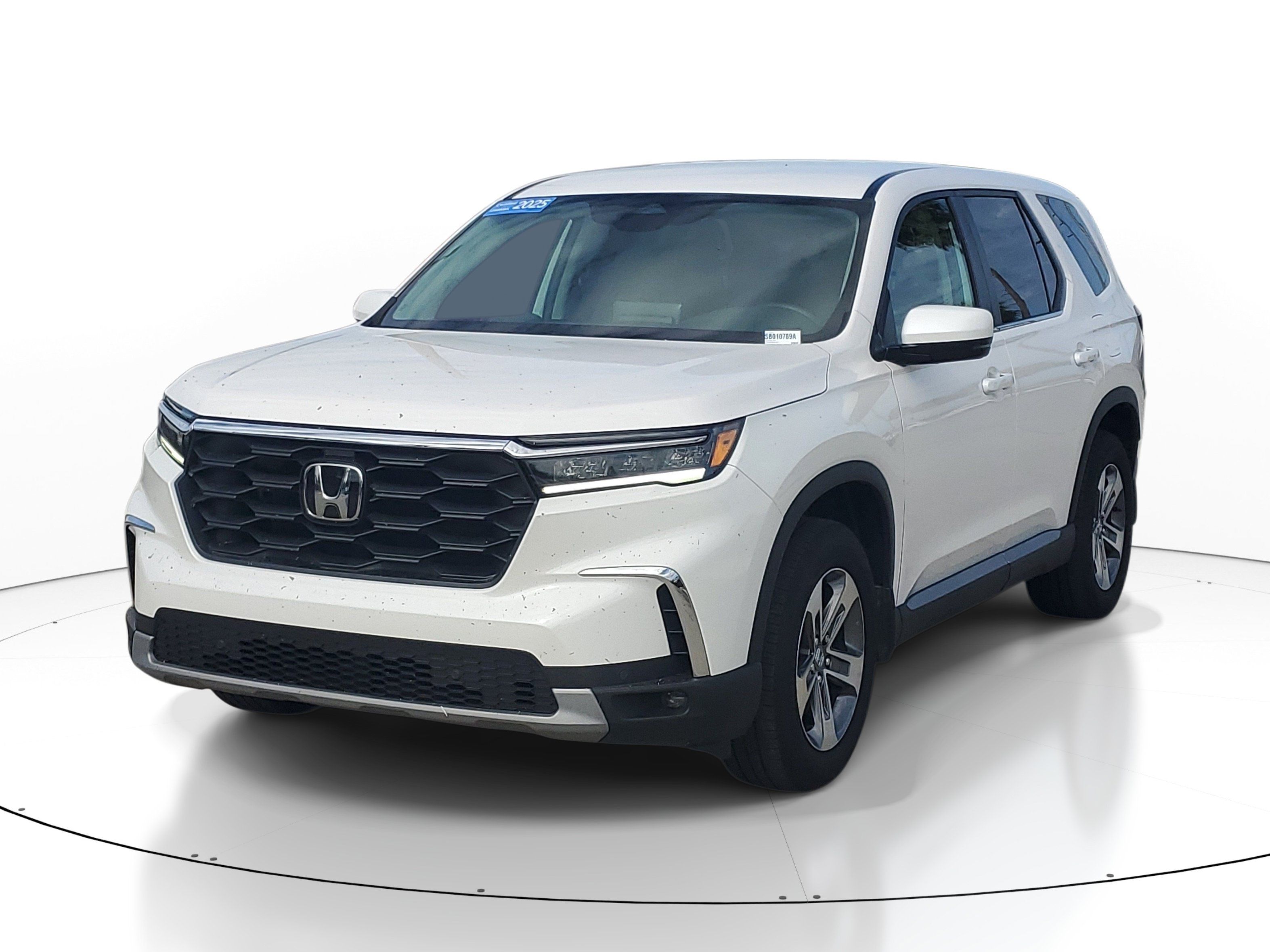 Used 2025 Honda Pilot EX-L image 3