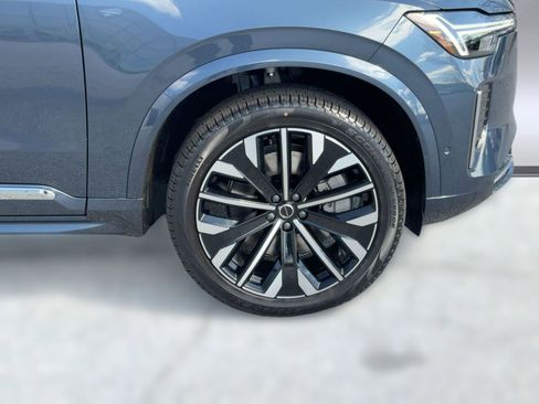 New 2026 Volvo XC90 T8 Ultra w/ Protection Package Premier image 11