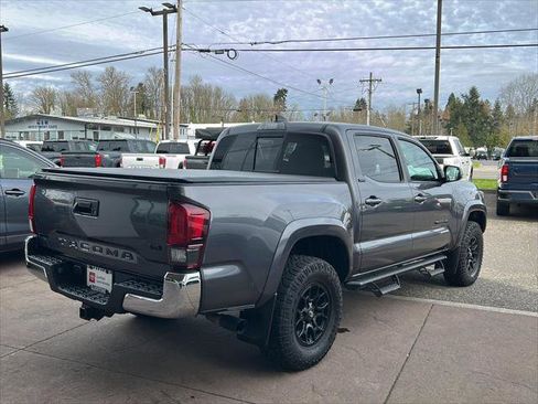 Certified 2021 Toyota Tacoma SR5 image 4