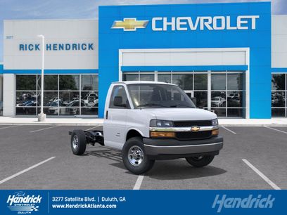 New 2025 Chevrolet Express 3500 w/ Power Convenience Package