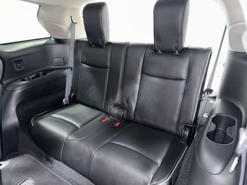 Used 2019 INFINITI QX60 Luxe w/ Sensory Package image 30