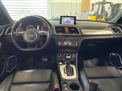 Used 2018 Audi Q3 2.0T Premium Plus w/ Premium Plus Package AWD/4WD image 22
