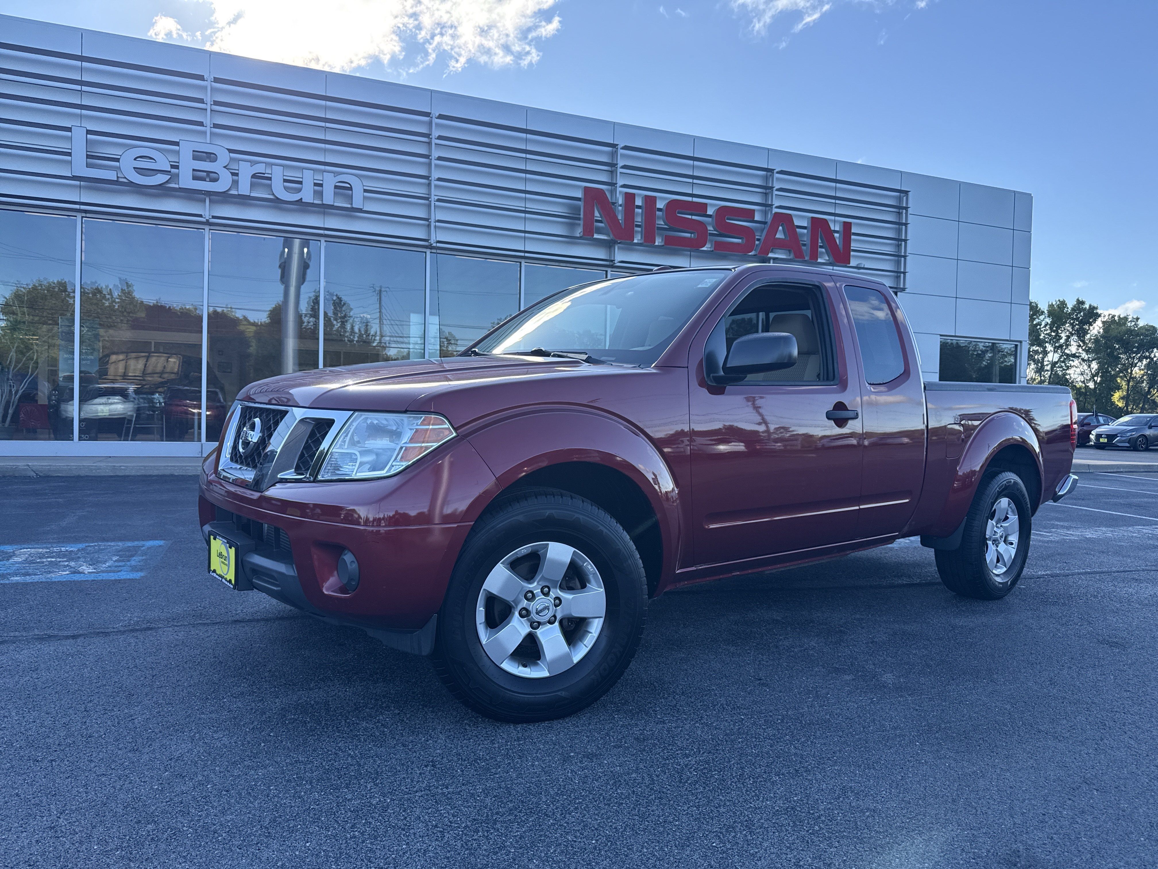 Used 2013 Nissan Frontier SV RWD image 1