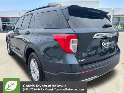 Used 2023 Ford Explorer XLT w/ Equipment Group 202A AWD/4WD image 3