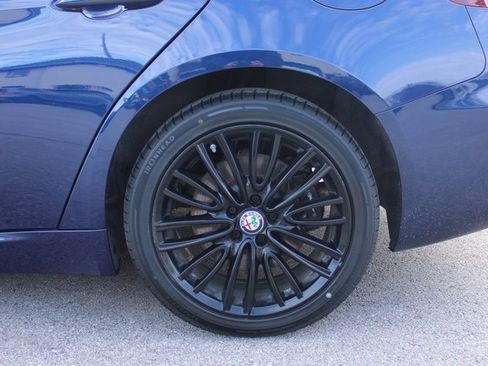 Used 2017 Alfa Romeo Giulia Ti w/ TI Lusso Light Wood Package image 37