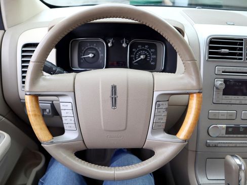 Used 2007 Lincoln MKX FWD image 48