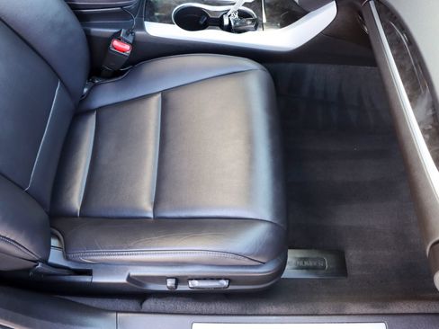 Used 2019 Acura TLX V6 FWD image 22