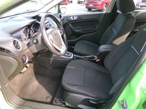 Used 2014 Ford Fiesta SE FWD image 9