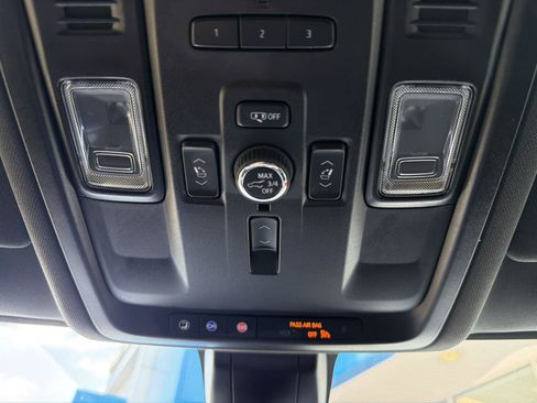 Used 2022 Chevrolet Tahoe RST w/ Luxury Package AWD/4WD image 26