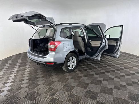 Used 2015 Subaru Forester 2.5i Limited AWD/4WD image 18