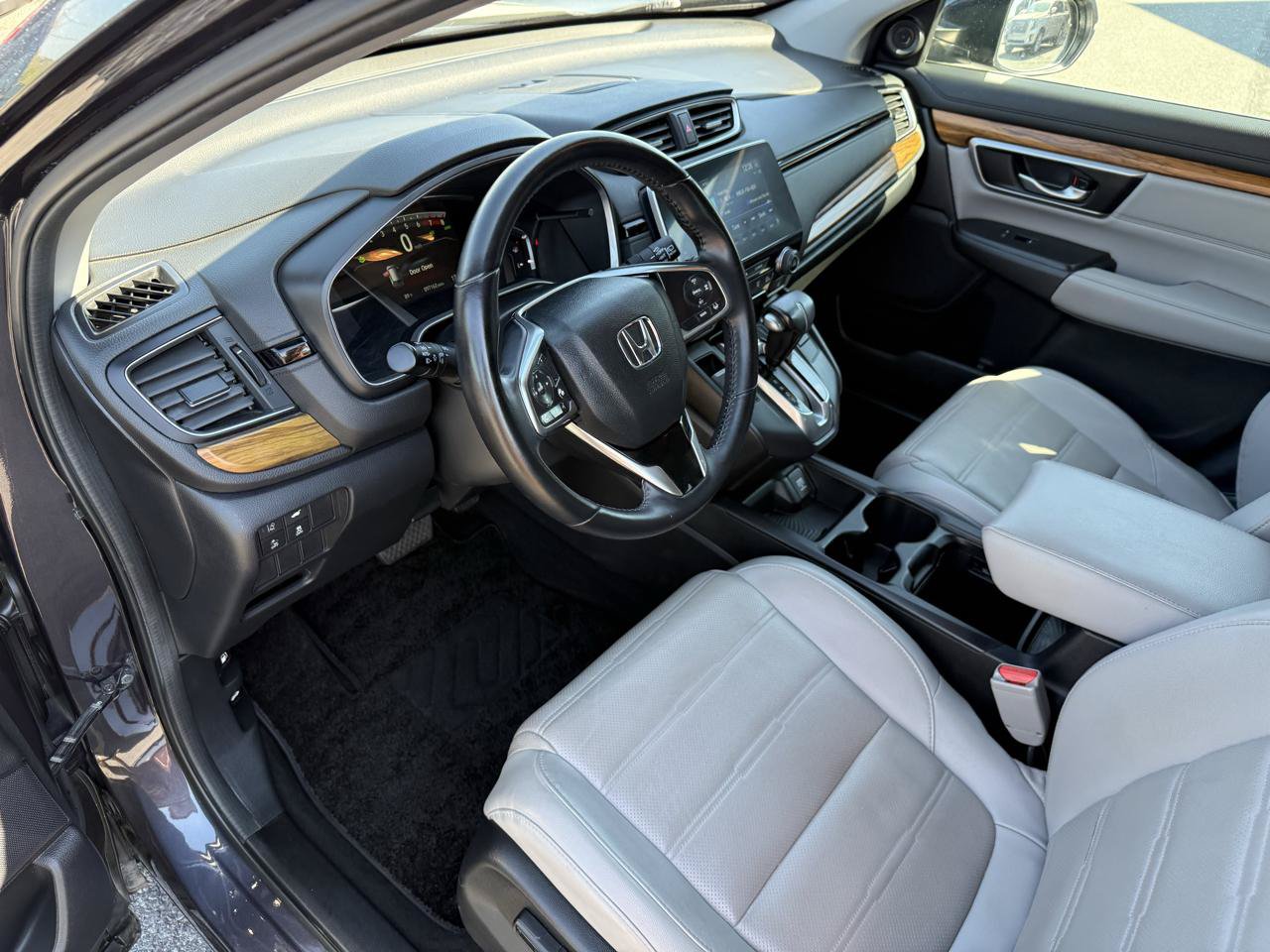 Used 2018 Honda CR-V Touring image 13