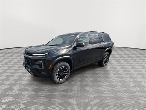 New 2025 Chevrolet Traverse Z71 w/ Driver Confidence Package image 4