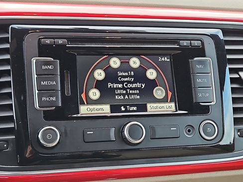 Used 2013 Volkswagen Beetle 2.5 image 18